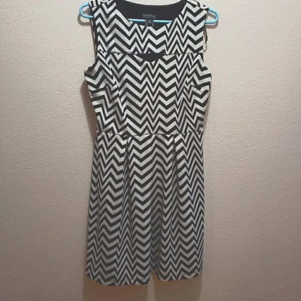 Dress by Enfocus petite, 8P, Black and white print